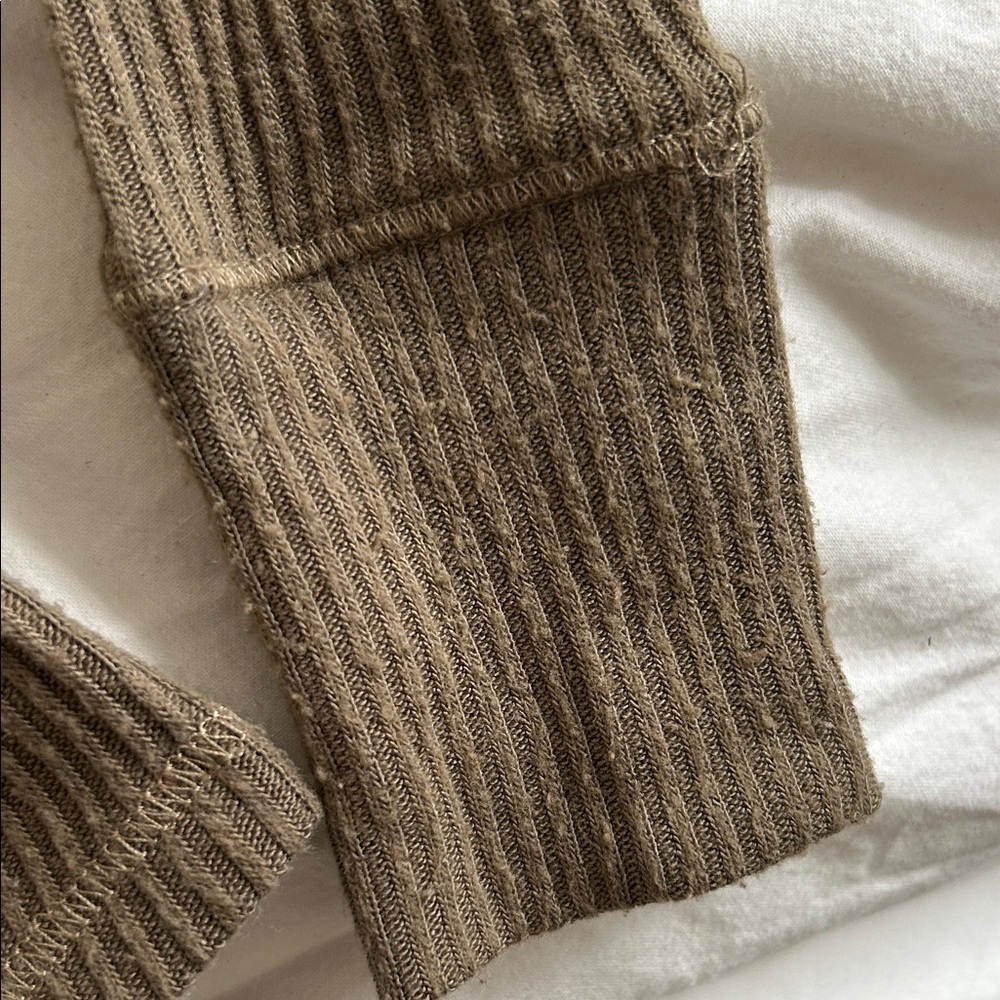 Faherty Women's Brown Ribbed Long Sleeve Henley - Picture 2 of 6